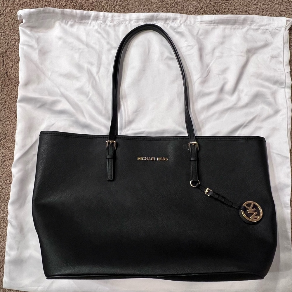 Michael Kors Jet Set Travel Large Saffiano Leather Tote Bag